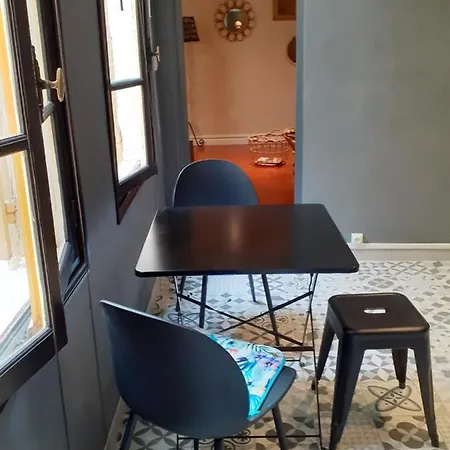 Le 13 Apartment